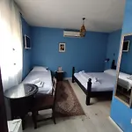 Apartment And Dream House *